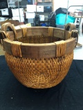 Cane/wooden basket