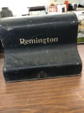 Vintage metal Remington lid With wooden handle