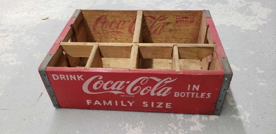 Coca-cola wooden drink holder family size