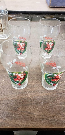 Set of 4 1996 Santa Coca-cola glasses