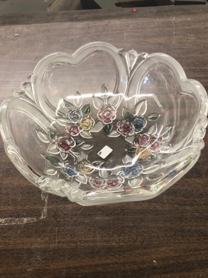 Glass bowl-painted flowers