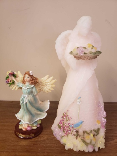 2 angels figurines