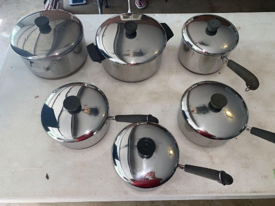 6 piece pot set with lids