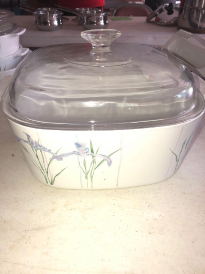 Corning Ware dish with lid