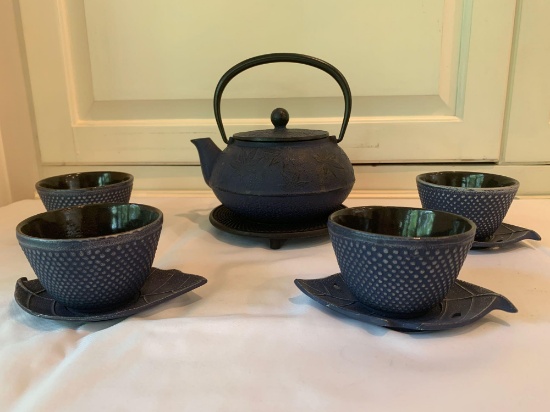 Metal teapot set