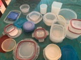 Plastic container lot