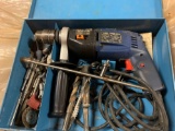 Power drill / drill bits