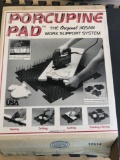 Porcupine pad- jigsaw work support system