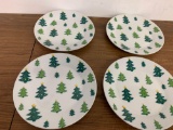 4 Christmas plates