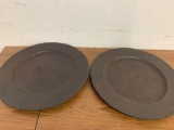 2 charger plates