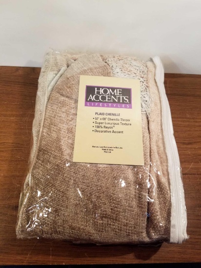 Home Accents - Plaid Chenille Throw