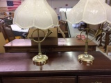 2 Horn lamps