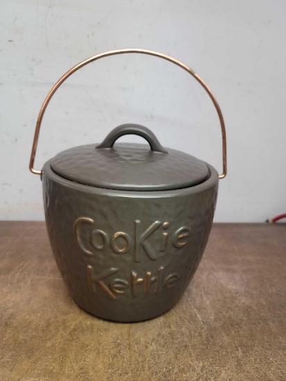 Ceramic Cookie Kettle