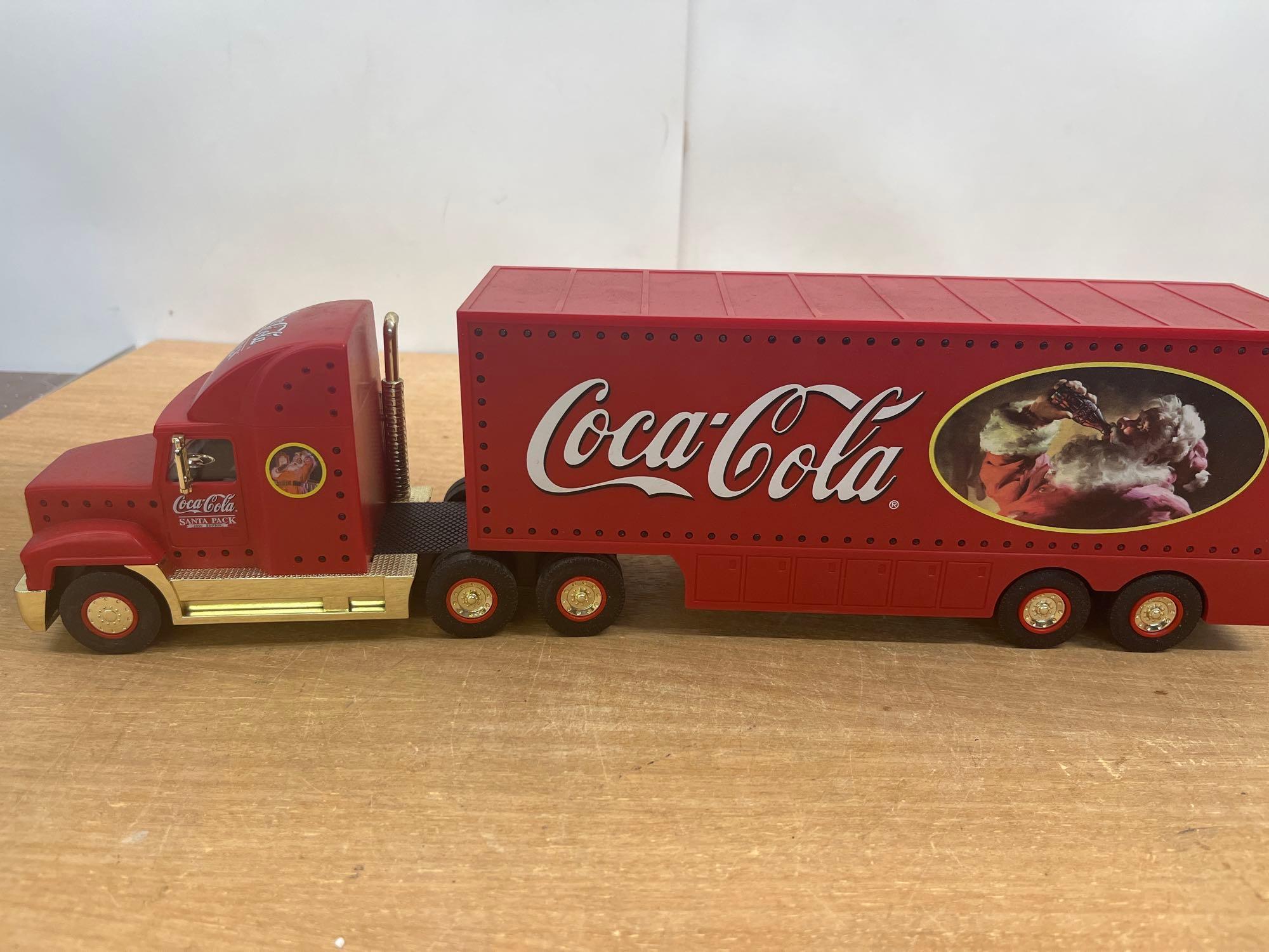 2000 Coca Cola Holiday Gold Caravan Truck | Proxibid