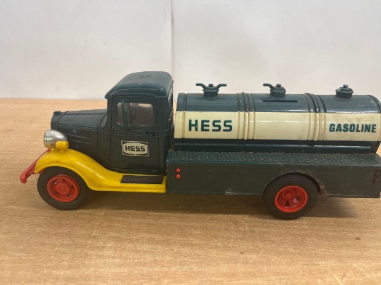 1980 Hess Gasoline Truck Bank
