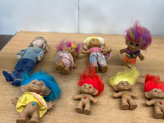 7 Troll Dolls / Toy Brushes