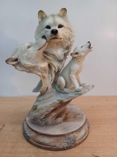Miller Creek Studios Numbered Wolf Statue