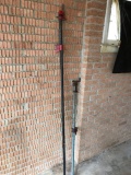 2 Pipe Clamps