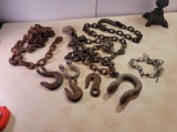 Log Chain with 2 Hooks On Ends, Chain, and Hooks