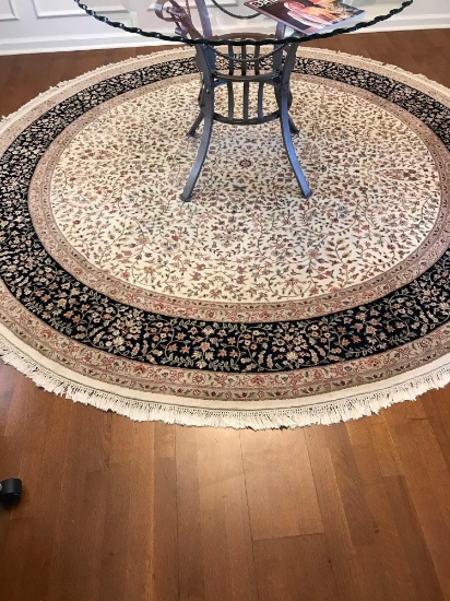Round Rug