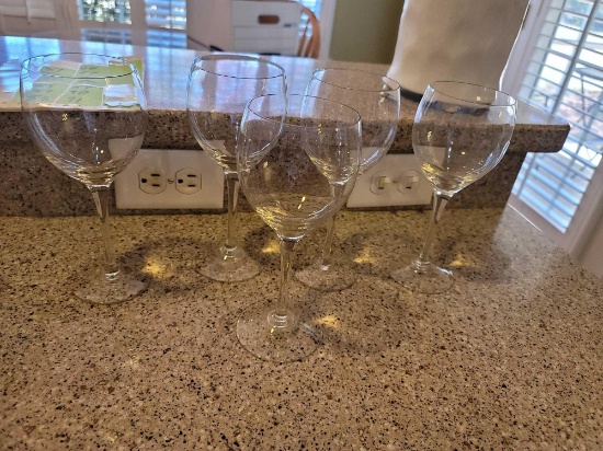 5 Stemmed Wine Glasses