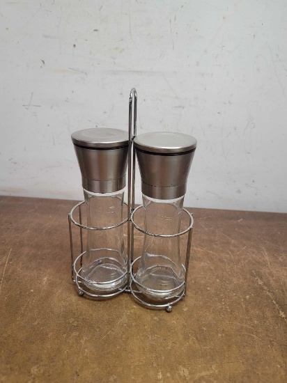 Salt and Pepper Grinders with Carrier