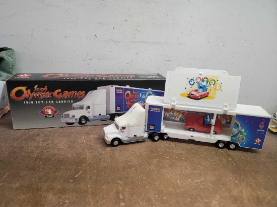 1996 Texaco Collectible Izzys Olympic Games Toy Car Carrier