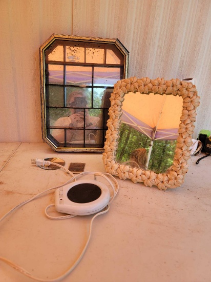 Shadow box, Mirror, Mirror displays, and Hot plate