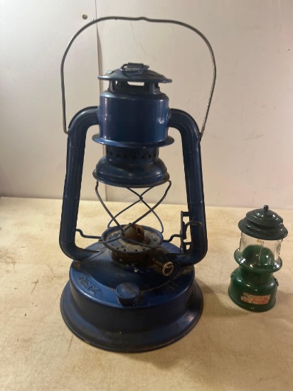 Dietz Lantern/ Avon Coleman Lantern