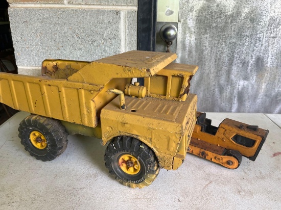 Vintage Metal Tonka Dump Truck / Metal Tonka Bulldozer