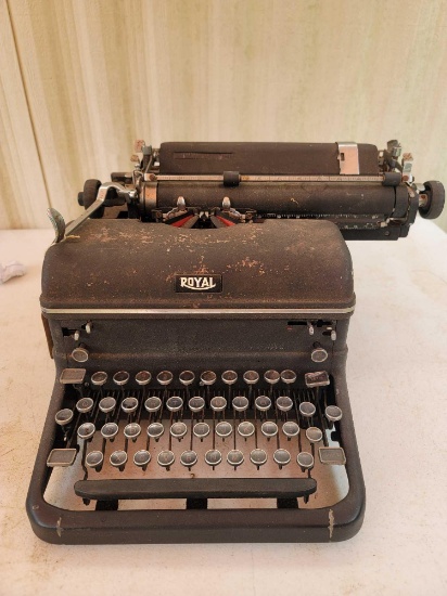 Vintage Royal Typewriter
