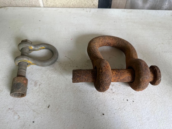 2 Anchor Shackles
