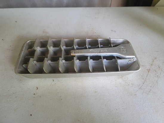 Vintage Metal GE Mini-Cube Ice Tray