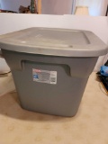 Sterilite Storage Container with Lid