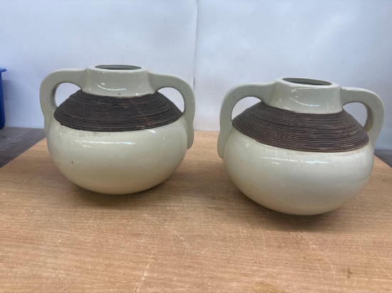 2 Ceramic Decorative Vases