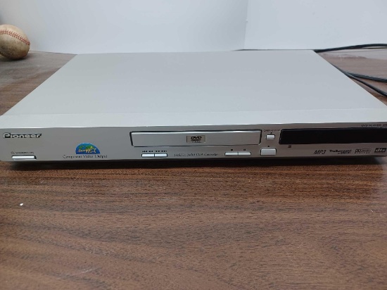 Pioneer DV-250 DVD Player with Remote