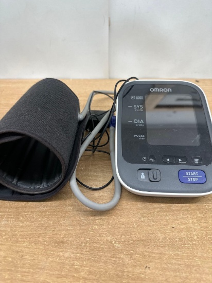 Omron Blood Pressure Monitor with Cuff