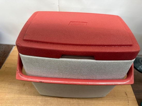 Coleman Cooler with Handle