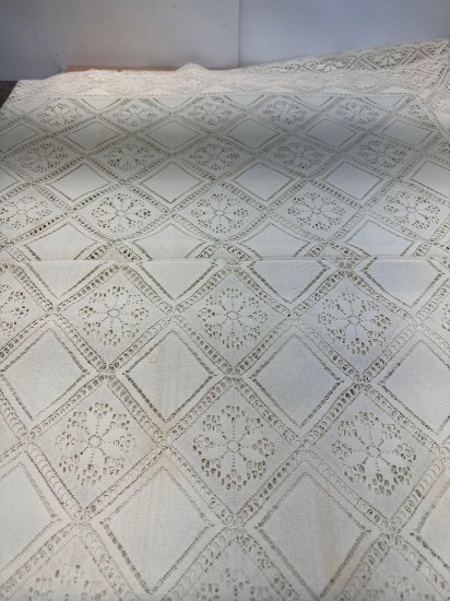 Large Lace Table Cloth