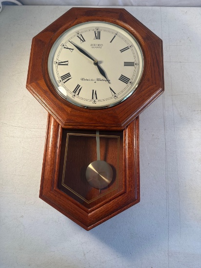 Seiko Wooden Wall Clock Broken Knob to Set Time