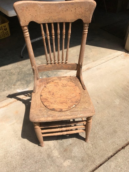 Solid Wooden Antique Dining Chair