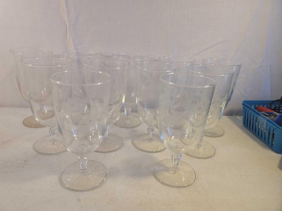 11 Stemmed Glasses