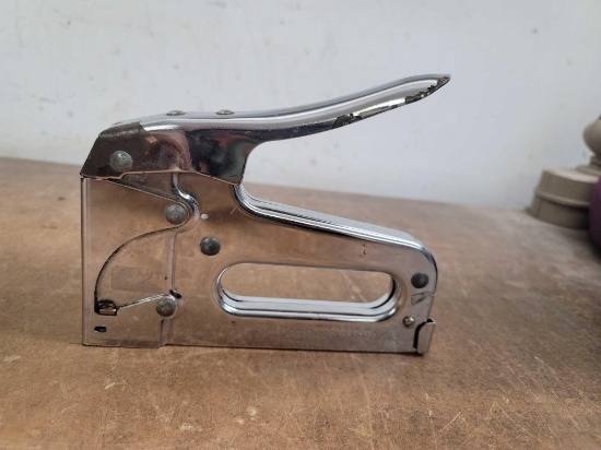 Arrow Fastener Staple Gun