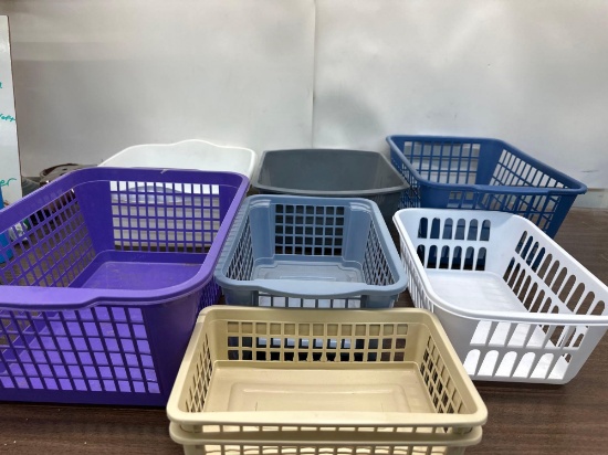 2 Dish Pans/ 6 Plastic Baskets