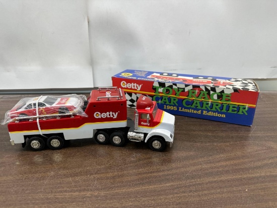 1995 Collectable Getty Toy Race Car Carrier