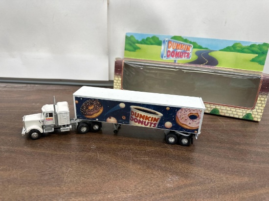 1995 Collectable Dunkin Donuts Tractor And Trailer