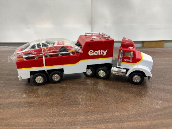 1995 Collectable Getty Toy Race Car Carrier With Race Car