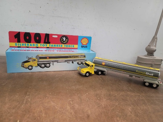 1994 Shell Collectible Silverado Toy Tanker Truck