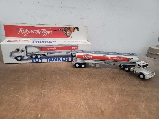 1992 Exxon Collectible Toy Tanker Truck