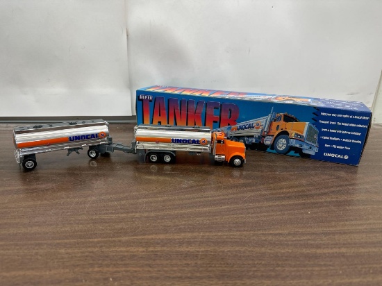 1995 Collectable Unocal 76 Super Tanker Truck
